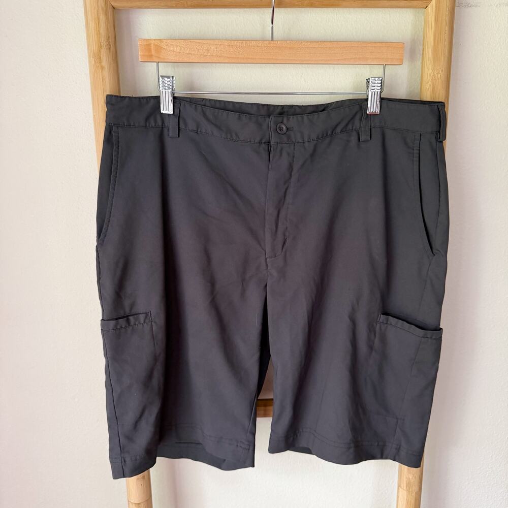 PING SensorCool Dark Gray Golf Cargo Shorts Men’s Size 36 Performance